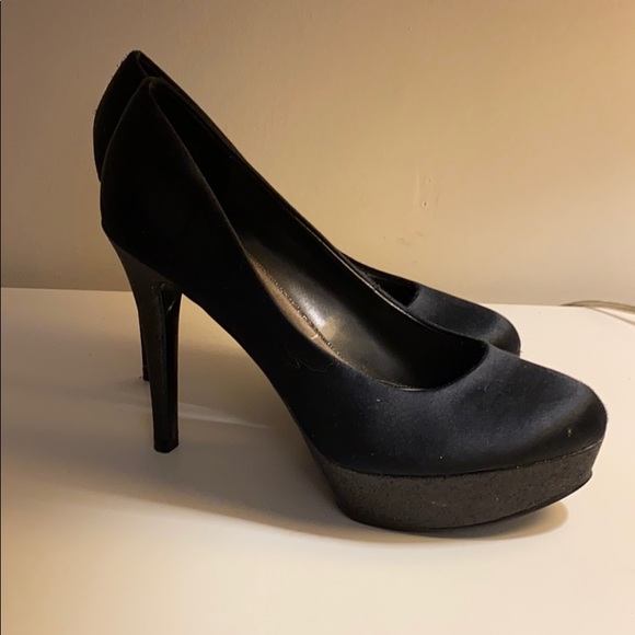 Nine West platforms - Picture 2 of 3